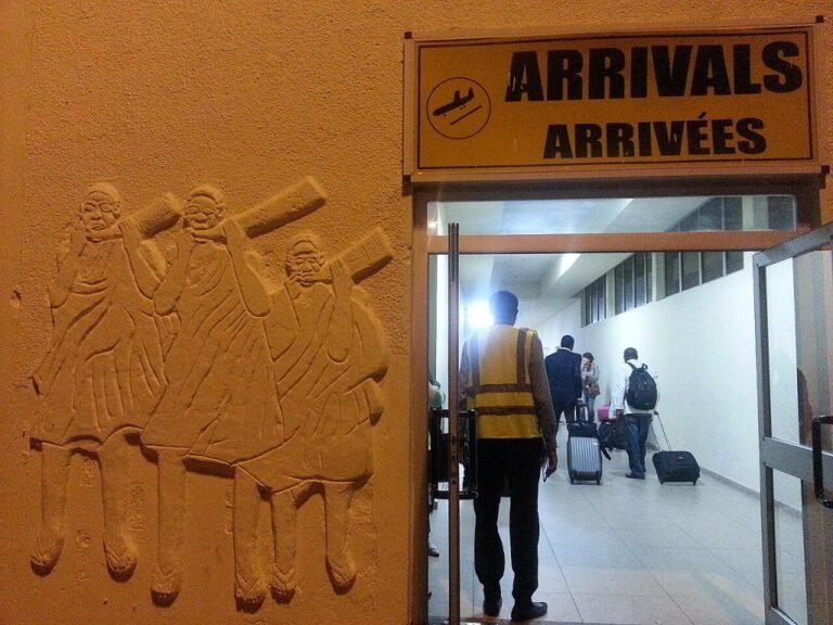 Africa’s Open-Border Gamble Is Working. Cheap Flights Are a Missing Piece